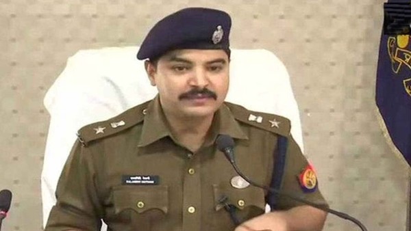 गाजियाबाद के एसएसपी कलानिधि नैथानी ने की सराहनीय पहल गाजियाबाद के एसएसपी कलानिधि नैथानी ने की सराहनीय पहल