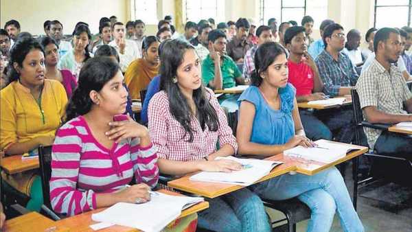 नई शिक्षा नीति: मोदी सरकार की नीयत पर क्यों उठ रहे हैं सवाल?