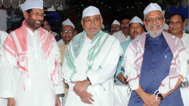 बिहार चुनाव: दल बदलते नेता- कितना जनहित, कितना अवसरवाद?