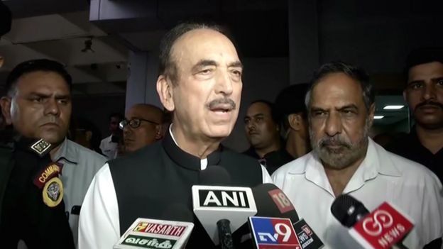 क्या कांग्रेस को गांधी परिवार के नेतृत्व से आज़ाद करा पाएँगे असंतुष्ट