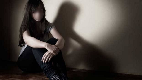 व्यथा सुनकर राहगीर का दिल पसीजा