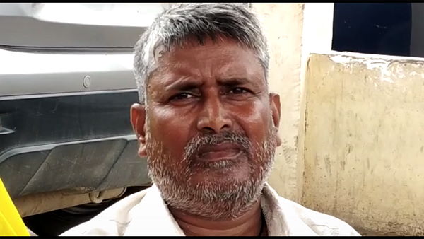 Son throws his father down from roof in Agra, legs broken Son throws his father down from roof in Agra, legs broken