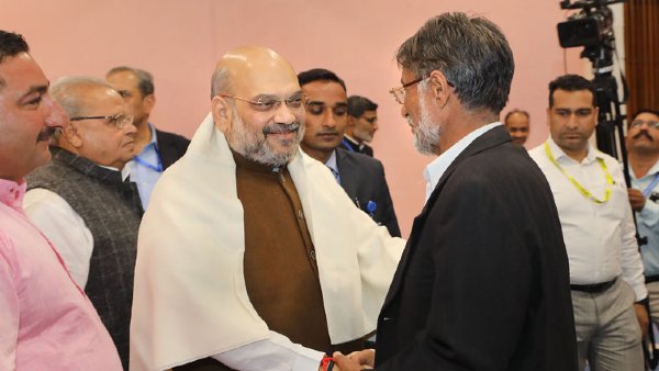 दक्षिण कश्मीर के पुलवामा-शोपियां जैसे इलाकों में बना शांति का माहौल