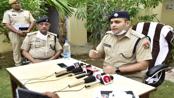  इन धाराओं में मामला दर्ज