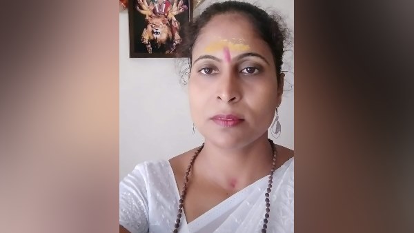 1:- अनुपमा पाठक