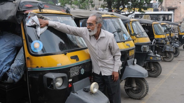 महिला ने हबीब के दिए 5000 रुपए