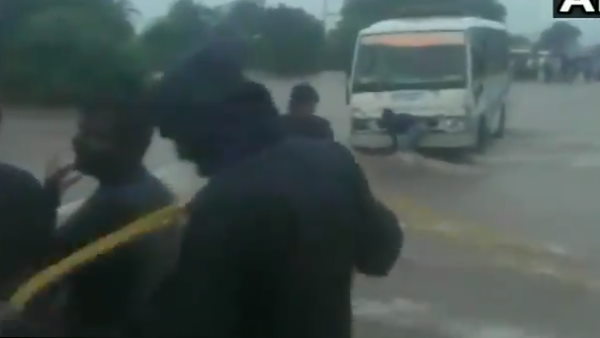 द्वारका के खंबालिया ​की घटना