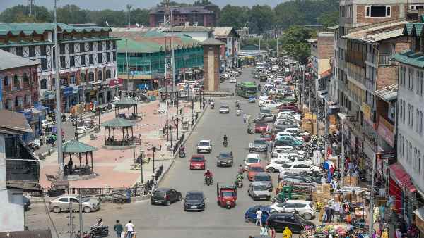 नई डोमिसाइल पॉलिसी पर भी सवाल