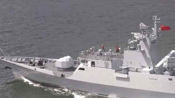 दक्षिण चीन सागर में चीन ने भेजे और जंगी जहाज