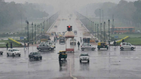 क्यों हो रही है भारी बारिश?