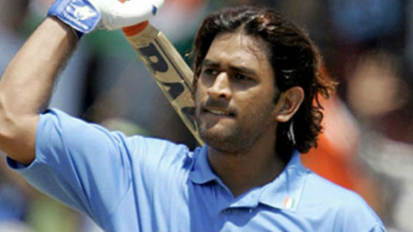 माही के लंबे बालों पर आया था परवेज मुशर्रफ का दिल 