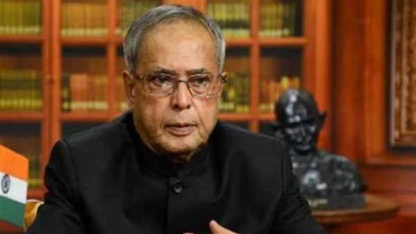 पांच दशक का रहा प्रणब मुखर्जी का राजनीतिक करियर