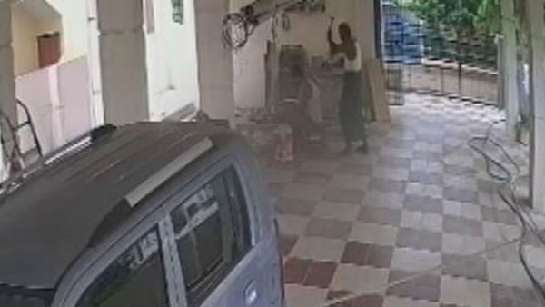 घटना सीसीटीवी कैमरे में कैद घटना सीसीटीवी कैमरे में कैद