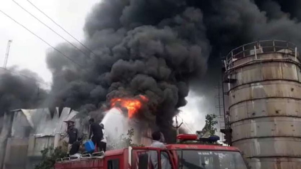 Fire breaks out in color company, plant Burnt Due To Fierce Fire In Sarigam vapi gujarat