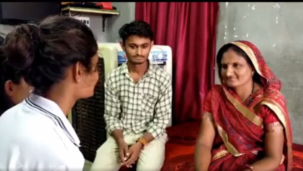 नवाचार करते हुए पाए ईनाम