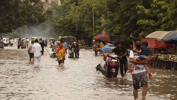 गुजरात के 64 बांध पूरे भरे