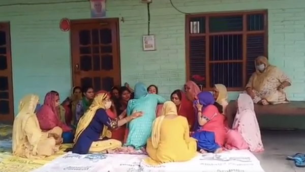 परिजनों की पीड़ा परिजनों की पीड़ा