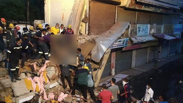 पांच घंटे चला रेस्क्यू आॅपरेशन