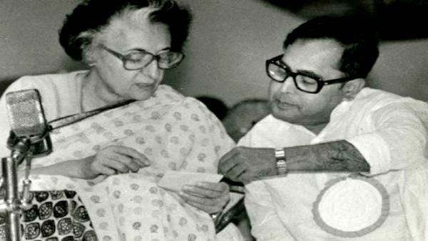 जब इंदिरा गांधी प्रणब दा को कांग्रेस में शामिल होने के लिए राजी कर लिया जब इंदिरा गांधी प्रणब दा को कांग्रेस में शामिल होने के लिए राजी कर लिया