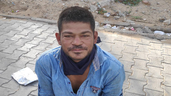  हमें सिर्फ भीख ही मांगना है