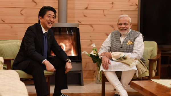 लोगों की सहायता करता है गणेश ग्रुप लोगों की सहायता करता है गणेश ग्रुप