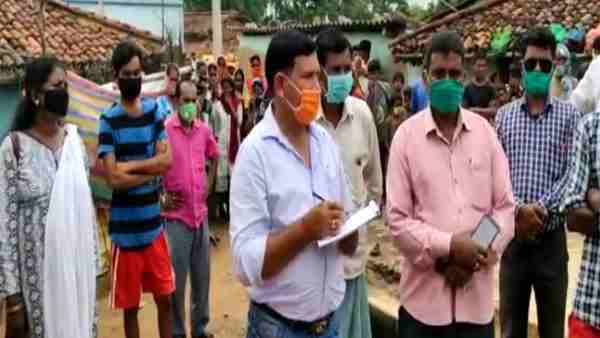 बाल कल्याण समिति की टीम चंदलासो गांव पहुंची