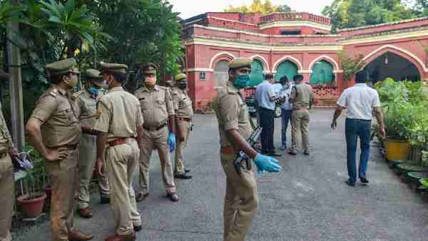 बेटी ने ही मारा था मां और भाई को