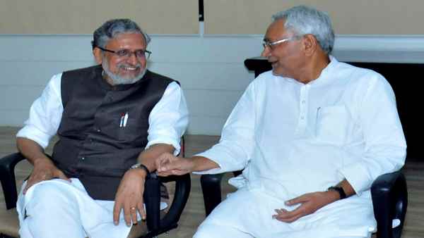 नीतीश की चुप्पी को तूल नहीं देना चाहती भाजपा नीतीश की चुप्पी को तूल नहीं देना चाहती भाजपा