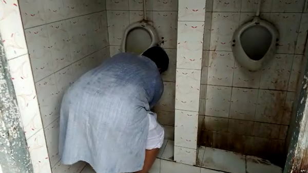 गंदगी देखकर भड़के मंत्री