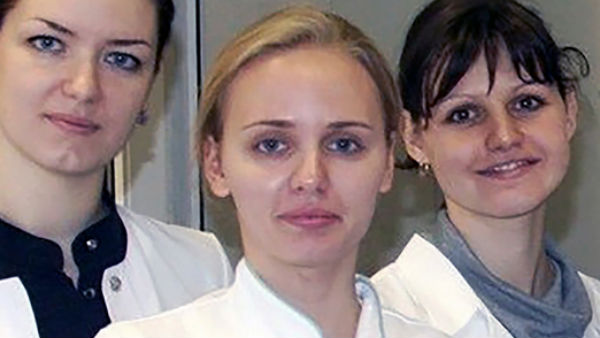 बड़ी बेटी मारिया है बायोलॉजिस्ट बड़ी बेटी मारिया है बायोलॉजिस्ट