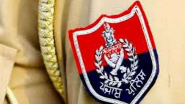 कर्ज लेकर करवाया था बेटी की इलाज कर्ज लेकर करवाया था बेटी की इलाज