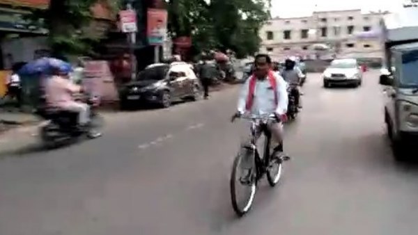 कभी थे योगी आदित्यनाथ के करीबी