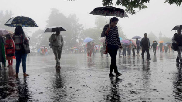 गुजरात में बरस सकती है आसमानी आफत 