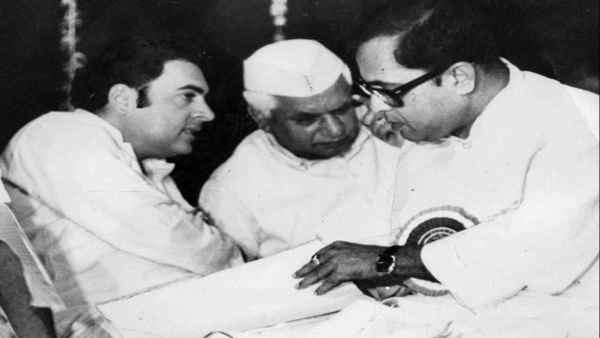 दूसरी बार भी प्रधानमंत्री बनने का मौका प्रणव मुखर्जी के हाथ से निकला 