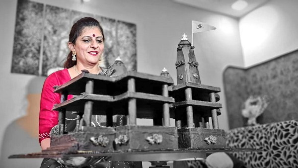 गुजरात की महिला की कलाकारी