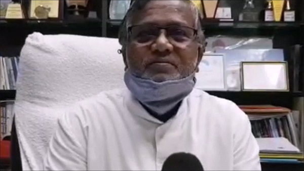 वुमन ऑफ द् मैच से नवाजी गई थीं