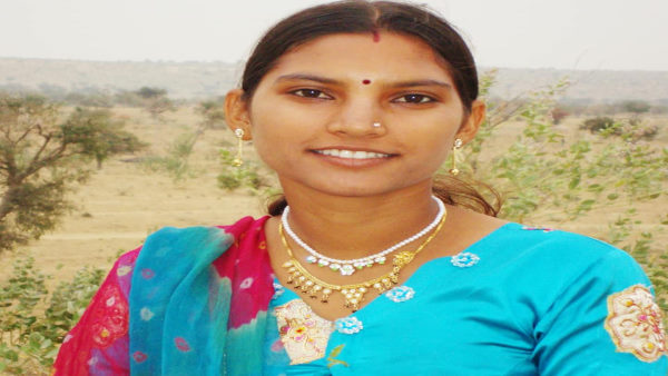  बैलगाड़ी पर 10 किमी दूर से लाती थीं पानी