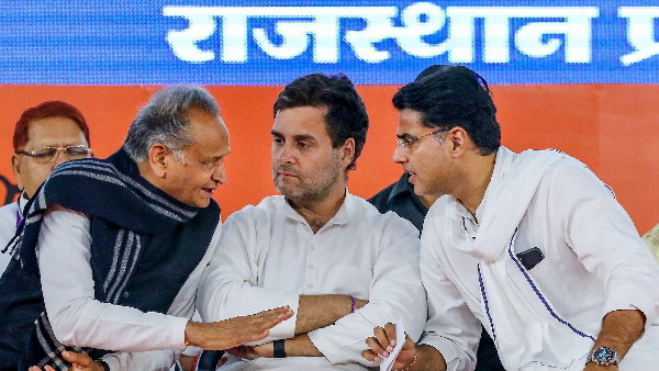 पायलट की हो सकती है दिल्ली वापसी