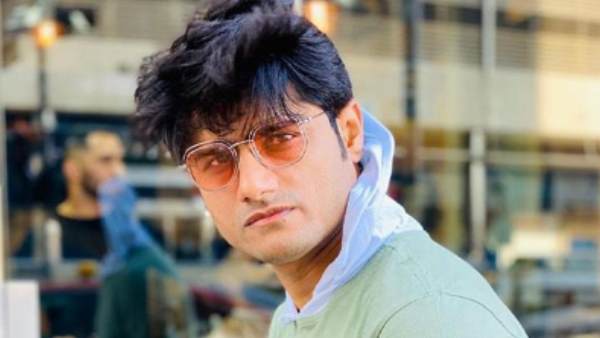 दोनों के बीच 4 बार हुई बात दोनों के बीच 4 बार हुई बात