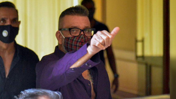 विदेश जाने के बजाए फिलहाल मुंबई में करवाएंगे इलाज विदेश जाने के बजाए फिलहाल मुंबई में करवाएंगे इलाज