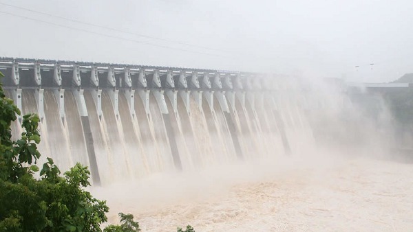 गुजरात 64 बांध पूरे भरे