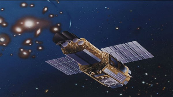 यह छोटी सी छोटी चीजों और व्यक्तियों पर भी नजर रखने में सक्षम है