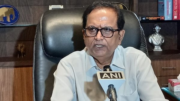 ब्राहृाणों को अपने पाले में खींचने की होड़