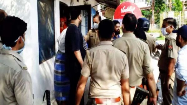 बहन ने पूर्व मेयर पर लगाए गंभीर आरोप बहन ने पूर्व मेयर पर लगाए गंभीर आरोप