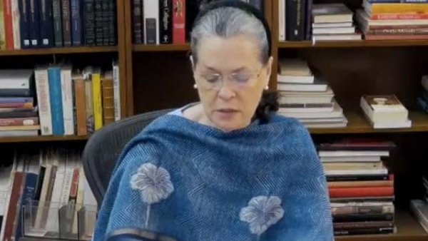  सोनिया गांधी के इस्तीफे की खबरें गलत