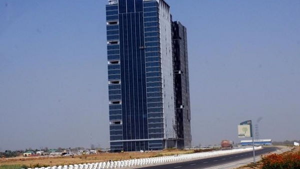 स्काय स्क्रेपर्स इमारतें बनाई जा सकेंगी स्काय स्क्रेपर्स इमारतें बनाई जा सकेंगी