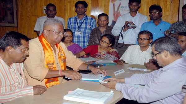 दो लोकसभा चुनाव हार चुके हैं रॉय