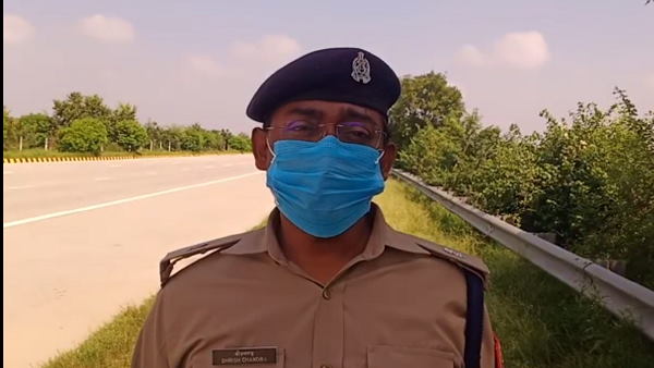 a Woman misbehaved by bus cleaner in bus on Yamuna expressway, man caught by police