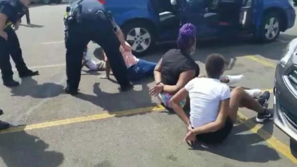 Colorado Police Wrongfully Handcuff Black Family For ‘Stealing’ Own Car Colorado Police Wrongfully Handcuff Black Family For ‘Stealing’ Own Car