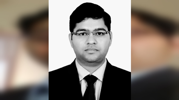  व्हाट्सएप से जुड़े रहे